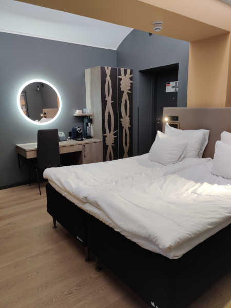 Vapaudu arjen kahleista: Hotel Kakola Turussa